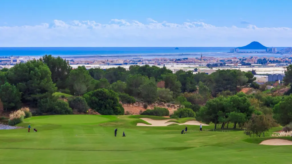 lo-romero-golf-22.webp