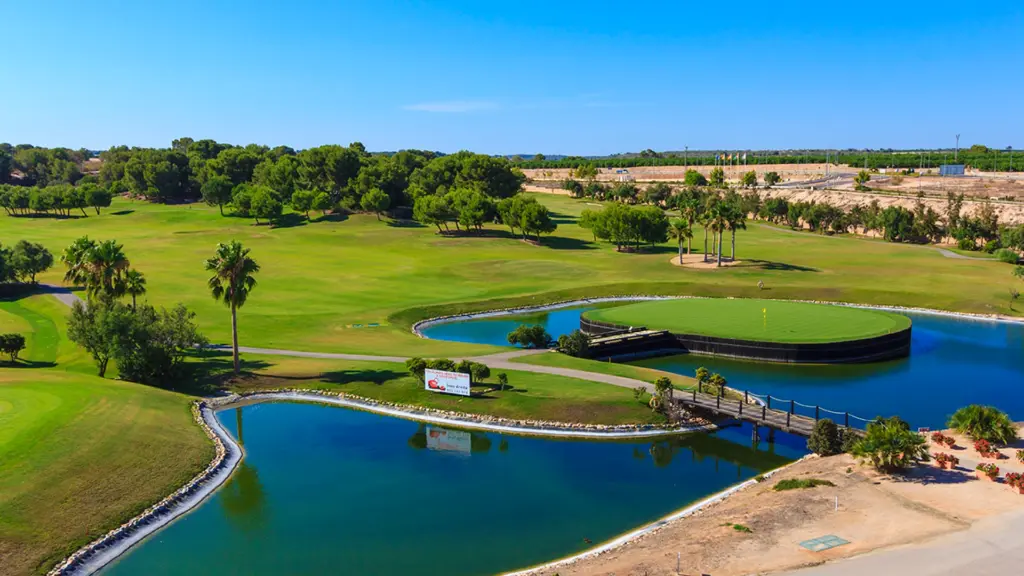 lo-romero-golf-10.webp