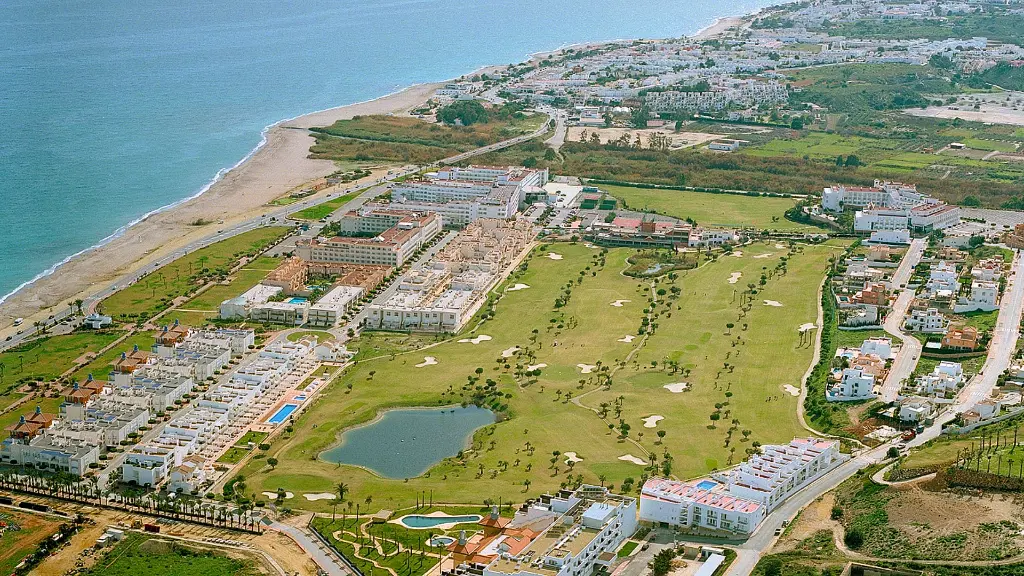 club-marina-golf-2.webp