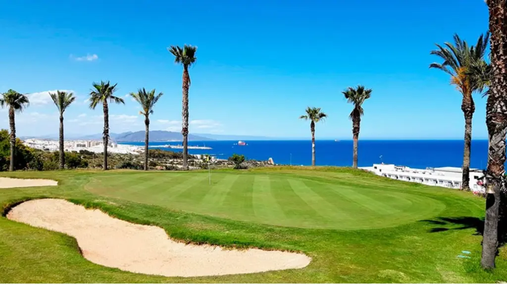 club-marina-golf-7.webp