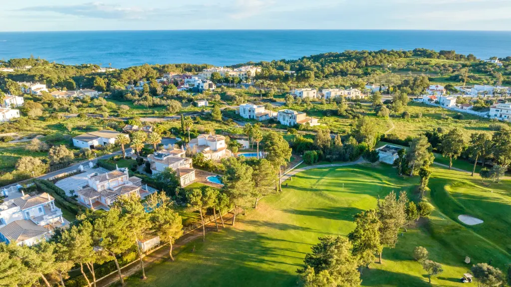 alto-golf-1.webp