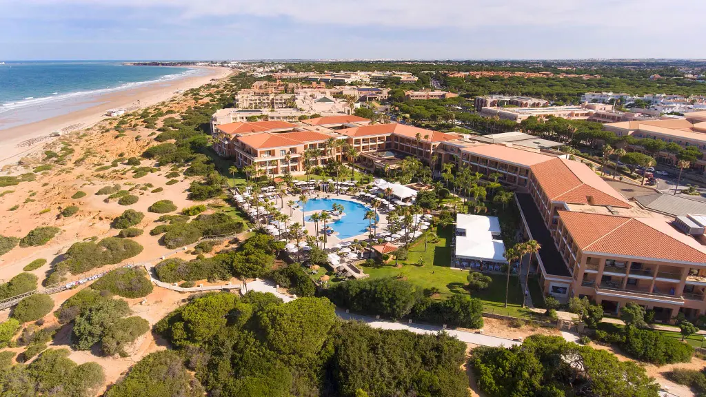 Hipotels-barrosa-palace-25.webp