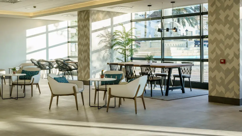 hotel-ilunion-Fuebgirola-17.webp