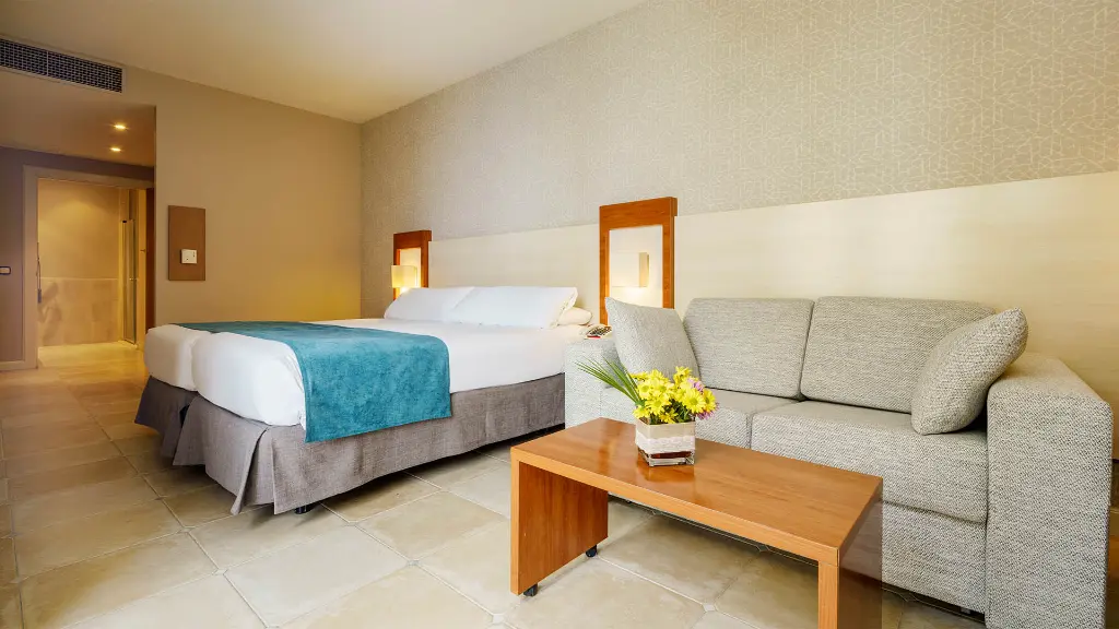 hotel-ilunion-Fuebgirola-44.webp
