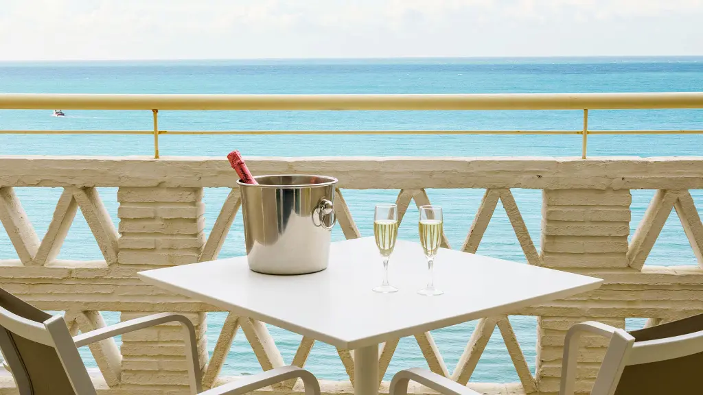 hotel-ilunion-Fuebgirola-13.webp