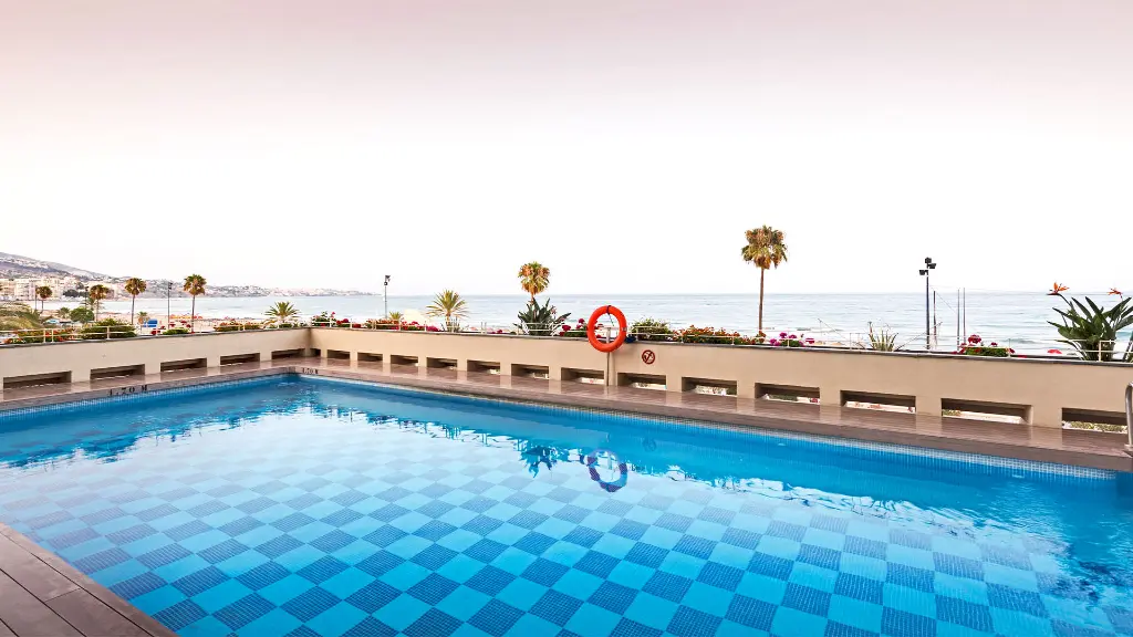hotel-ilunion-Fuebgirola-6.webp