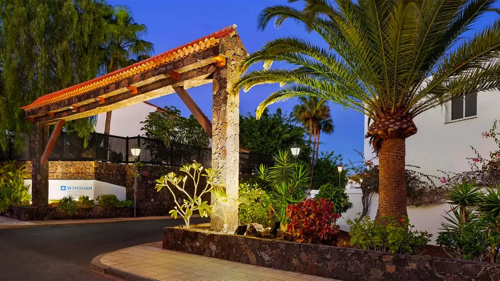 Wyndham-Residences-Golf-1.webp