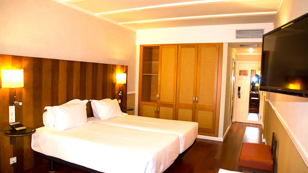 Hotel-Nuevo-Portil-1.webp