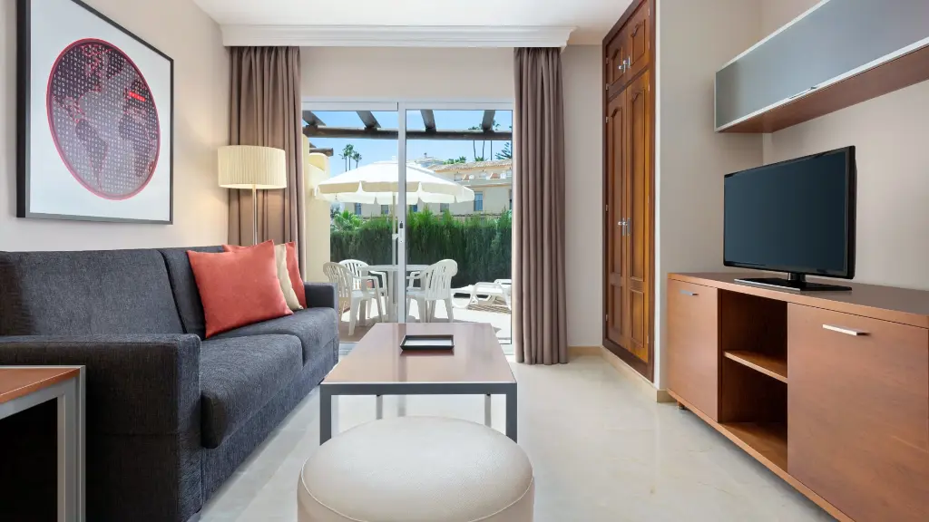 Ramada-residences-costa-sol-10.webp