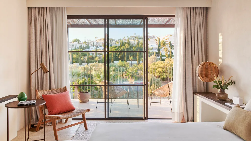 La-Zambra-Resort-24.webp