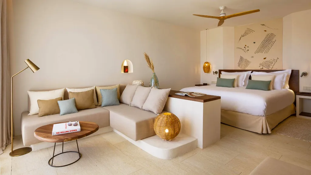 La-Zambra-Resort-2.webp