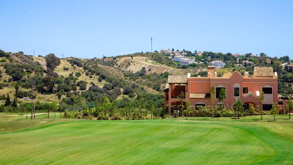 azata-golf-4.webp